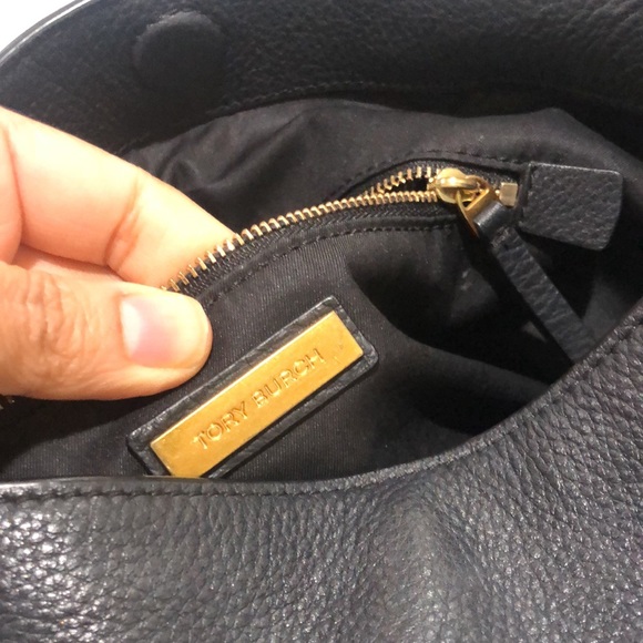 Tory Burch black pebbled leather large Chelsea Slouchy Tote - Picture 8 of 11